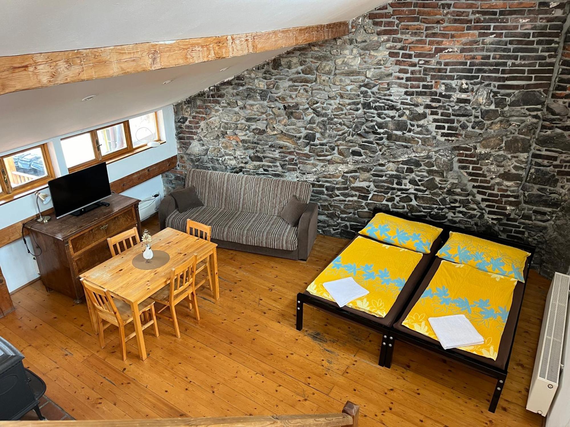 Travel Hostel Cesky Krumlov Exterior photo