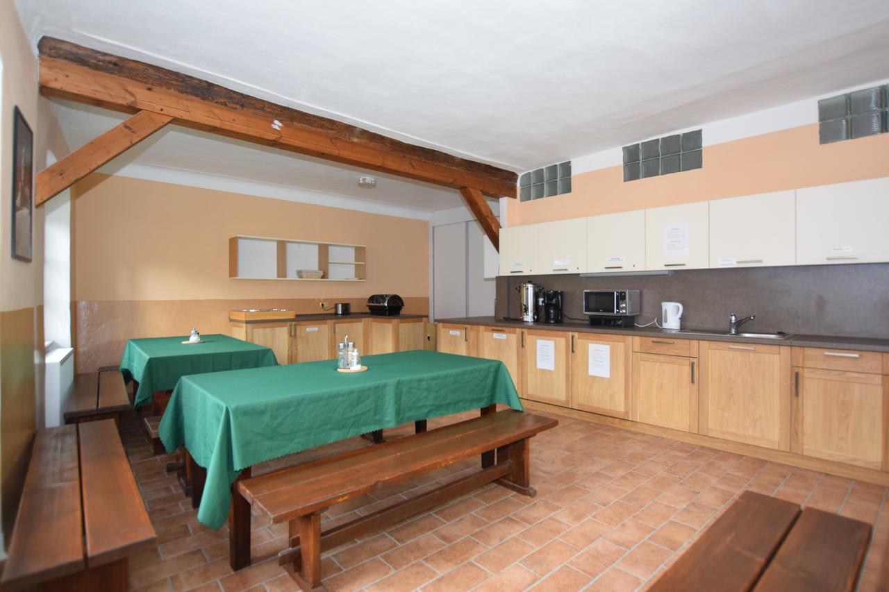 Travel Hostel Cesky Krumlov Exterior photo